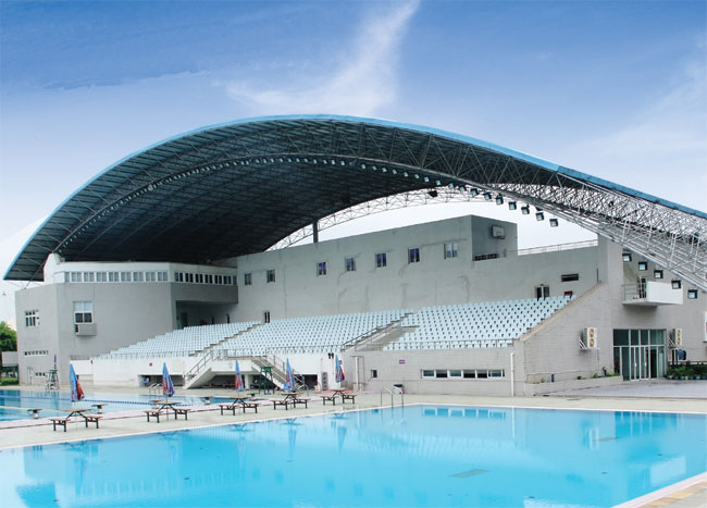 临湘游泳馆网架